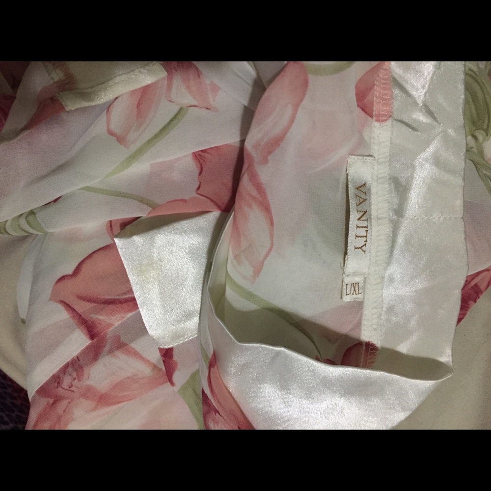 VANITY SHORT ROBE - Picture 2 of 3